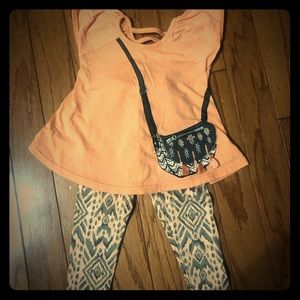Jessica Simpson tunic and leggings set